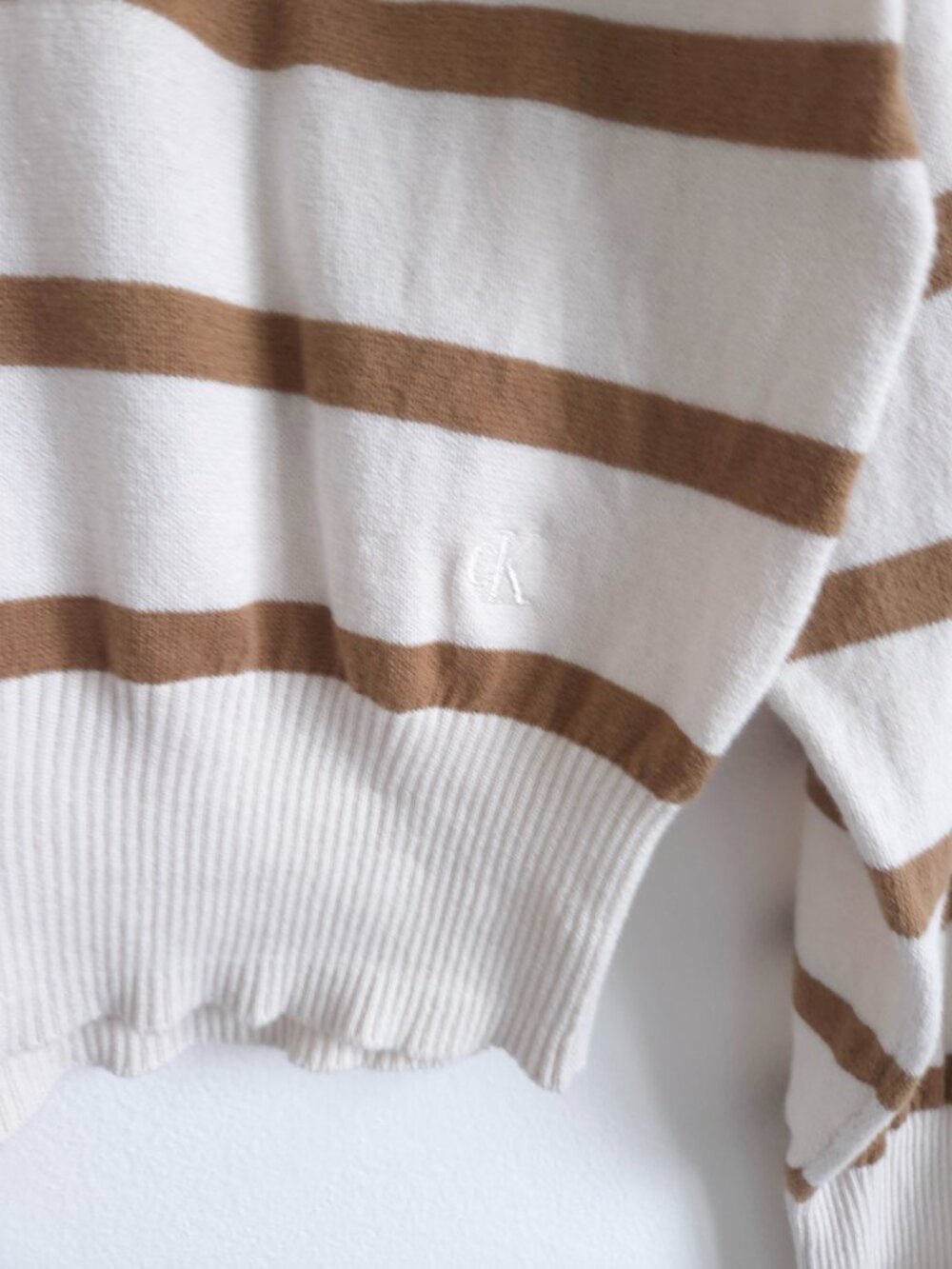 Calvin Klein Jeans Collared V Neck Striped Cotton Cropped Sweater - Picture 5 of 10